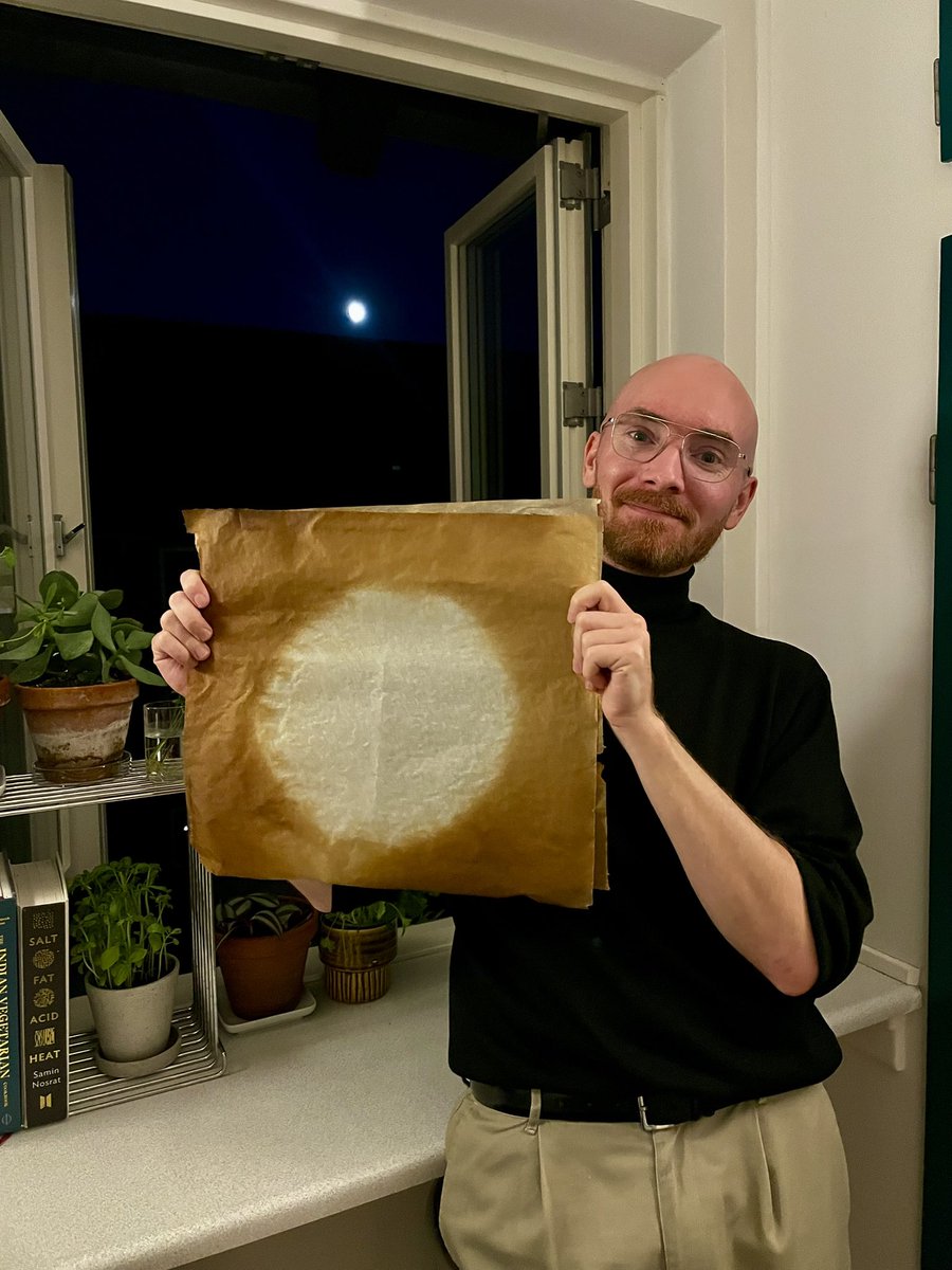 Tribute to the full moon 🌕

Frysepizza, sidste uge