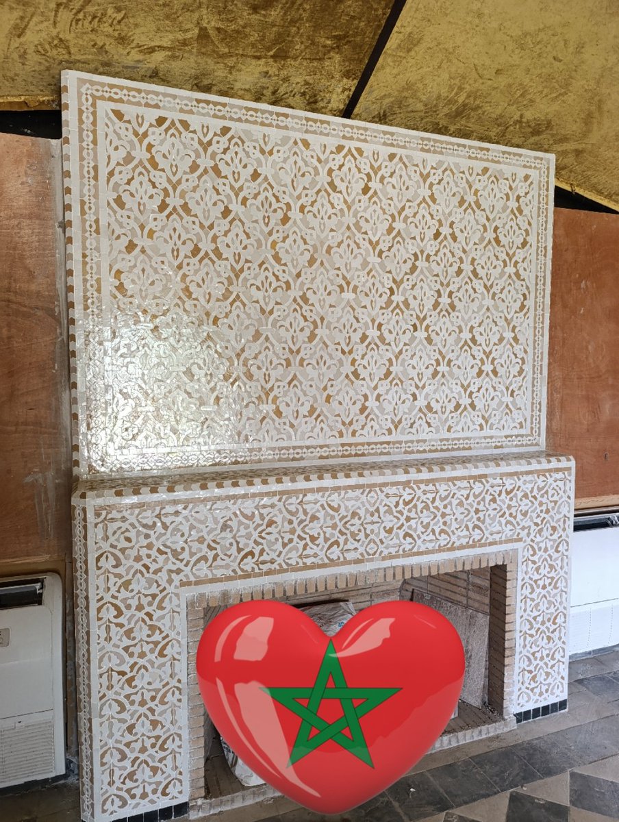 السلام عليكم ورحمة الله إخوتي أخواتي أستسمح على الغياب آمل أن تكون مكانتي المتواضعة لا تزال في قلوبكم وشكرا