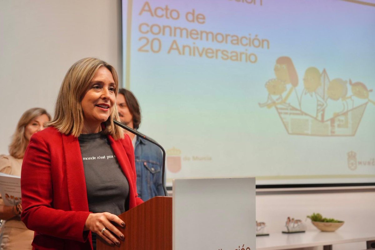 PolitSocialMur's tweet photo. Con #Mediaccion celebramos su 20 aniversario y destacamos la importante labor que realiza en el Punto de Encuentro Familiar #PEF

El pasado año  126 menores pudieron mantener contacto con sus progenitores, gracias a su trabajo de mediación familiar.

🔗 https://t.co/yaFA9kMmnE https://t.co/qHy21nz2QB