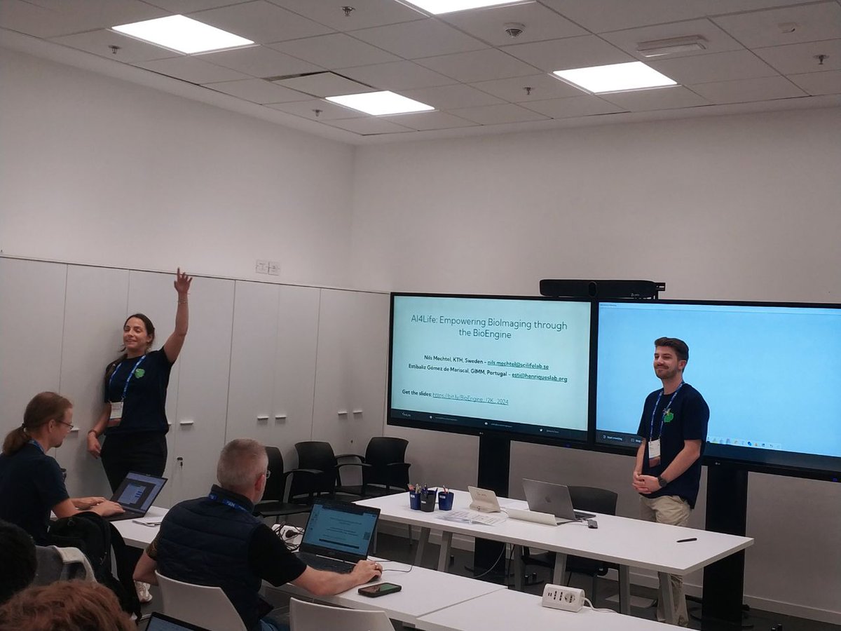 AI4Life Team (@ai4lifeteam) on Twitter photo #I2K2024 attendees, decision time again:
1⃣ Introduction to AI4Life and BioImage Model Zoo by <a href="/ilastik_team/">ilastik Team and Anna Kreshuk's Lab</a>
2⃣AI4Life: Empowering BioImaging through the BioEngine by <a href="/nilsmechtel/">Nils Mechtel</a> <a href="/gomez_mariscal/">Estibaliz Gómez de Mariscal, PhD</a>
Bonus challenge: spot the giraffe! 🦒 Hint: we came prepared… with T-SHIRTS! 👕 #I2K2024 attendees, decision time again:
1⃣ Introduction to AI4Life and BioImage Model Zoo by <a href="/ilastik_team/">ilastik Team and Anna Kreshuk's Lab</a>
2⃣AI4Life: Empowering BioImaging through the BioEngine by <a href="/nilsmechtel/">Nils Mechtel</a> <a href="/gomez_mariscal/">Estibaliz Gómez de Mariscal, PhD</a>
Bonus challenge: spot the giraffe! 🦒 Hint: we came prepared… with T-SHIRTS! 👕