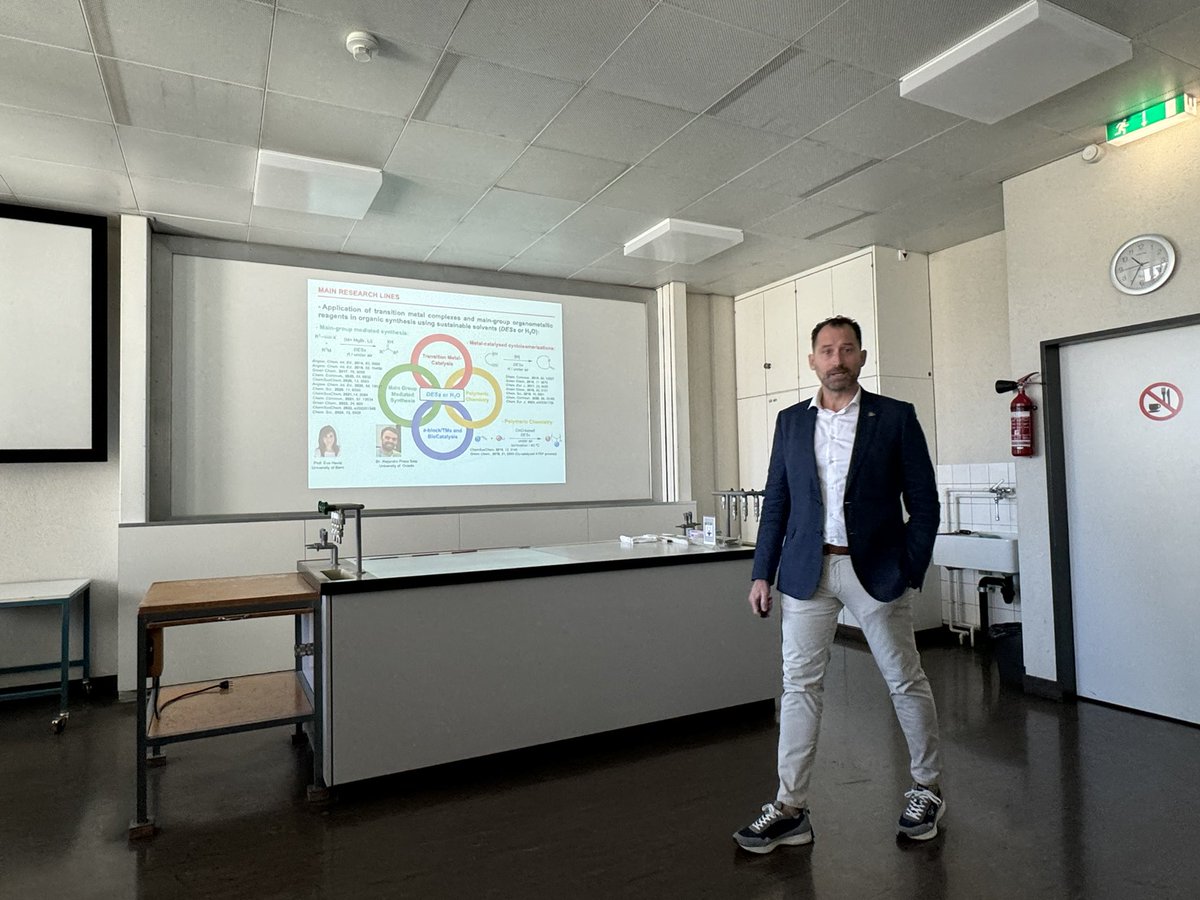 Prof Hevia 🇺🇦 (@evaheviagroup) on Twitter photo Inspiring talk by <a href="/JoaquinGA78/">Joaquín García Álvarez</a> on the power of #DES in #organometallic synthesis and #biocatalysis <a href="/Fac_Quim_Uniovi/">Facultad de Química - Universidad de Oviedo</a> Thanks so much for bringing your magic to <a href="/DCBPunibern/">DCBPunibern</a> Inspiring talk by <a href="/JoaquinGA78/">Joaquín García Álvarez</a> on the power of #DES in #organometallic synthesis and #biocatalysis <a href="/Fac_Quim_Uniovi/">Facultad de Química - Universidad de Oviedo</a> Thanks so much for bringing your magic to <a href="/DCBPunibern/">DCBPunibern</a>