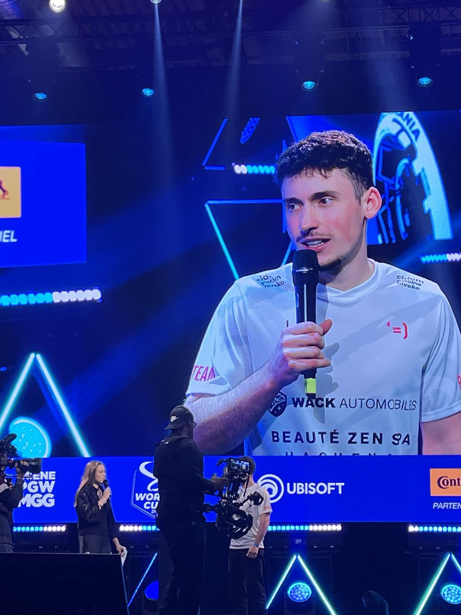 Personne a voulu le signer ?

Don’t make me laugh…….