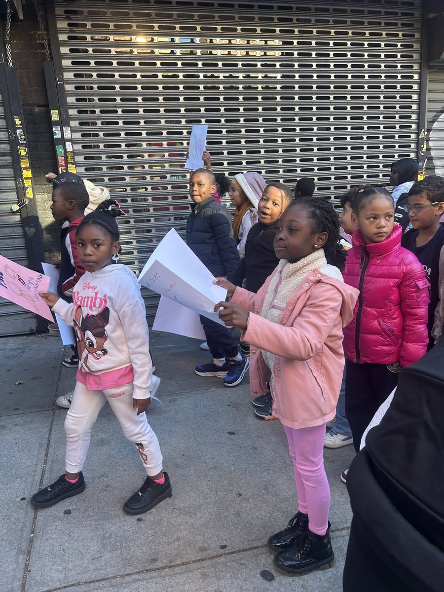 PS161 THE CROWN tweet media