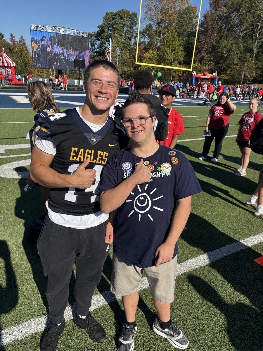 Reinhardt Football tweet media