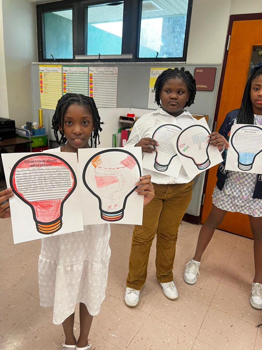 So Smart tweet media