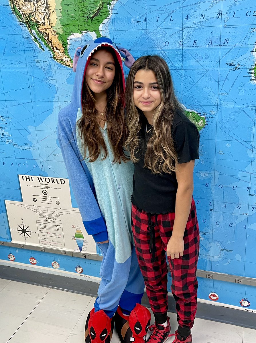 Nicole Jones tweet media