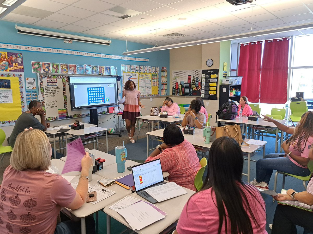 HumbleISD_RCE's tweet image. At RCE, we are constantly planning for high quality instruction.  #DepthAndComplexity #MeaningfulWork #AllinAtRCE #TeamRCE #MyRCE