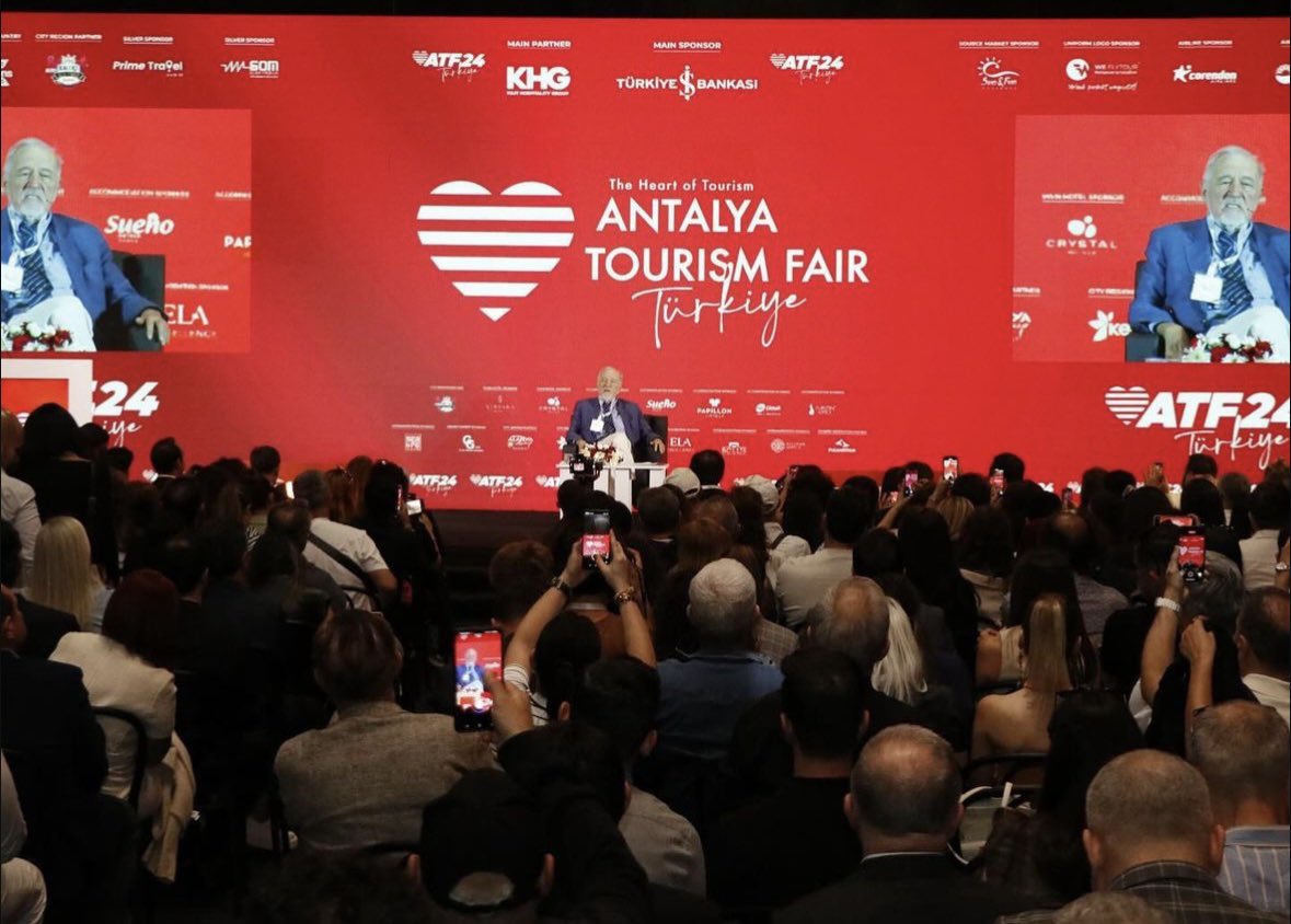 Bilge Tarihçimiz Kıymetli Prof Dr İlber Ortaylı hocamız ile “ Türkler Turizm Gelecek “ konulu söyleşimizi bu yıl 6. sı düzenlenen Antalya Turizm Fuarı’nda gerçekleştirmekten büyük bir mutluluk duyduk. Söyleşimize büyük katılım ile ilgi gösteren tüm katılımcılara sonsuz teşekkür