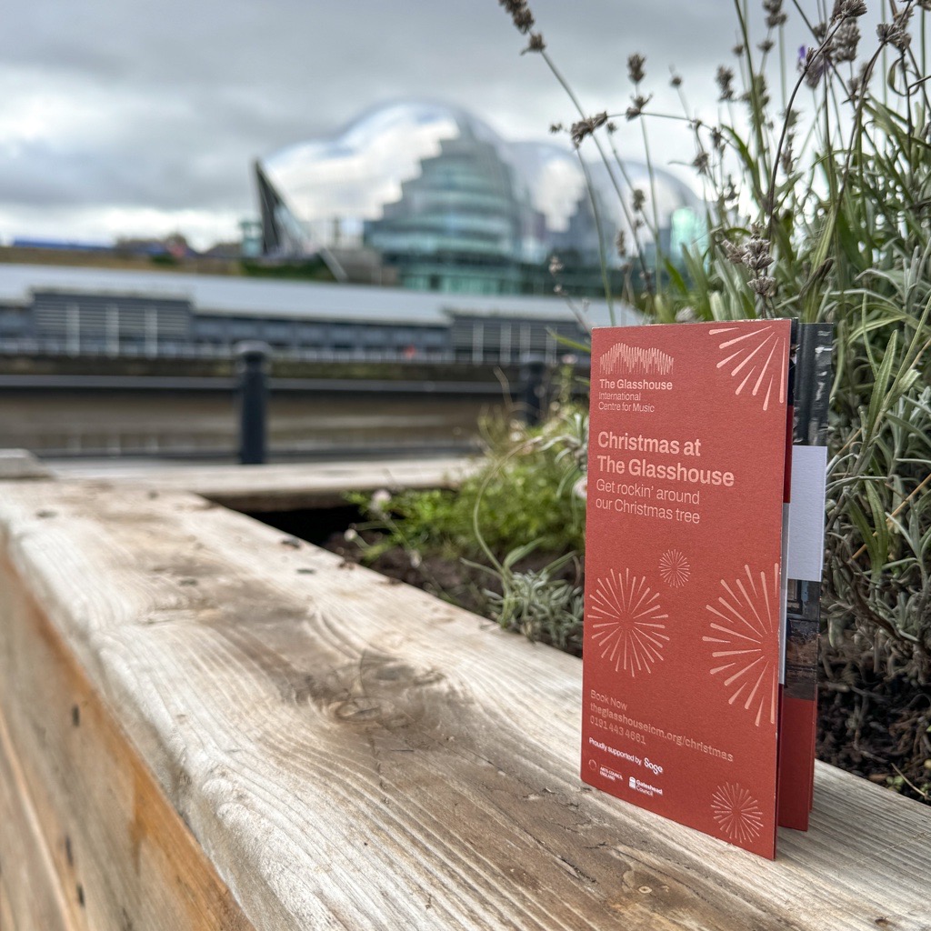 Yep, we're going to say it.... Christmas is on the horizon, and we couldn't be more excited to get into the festive spirit! 🎄

Be sure to keep your eyes peeled for our "Christmas at The Glasshouse" flyer. Who will you be coming to see?

Find out more - pulse.ly/wvc9awczpc