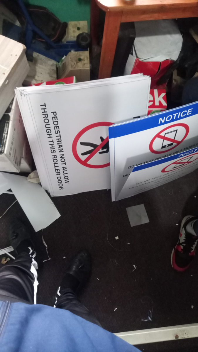 MokgethwaMacha1's tweet photo. I found Signage &amp; Branding and I knew peace...

For all your branding &amp; signage needs talk to us..

@BalepaDP https://t.co/7K0V9rjuZ1