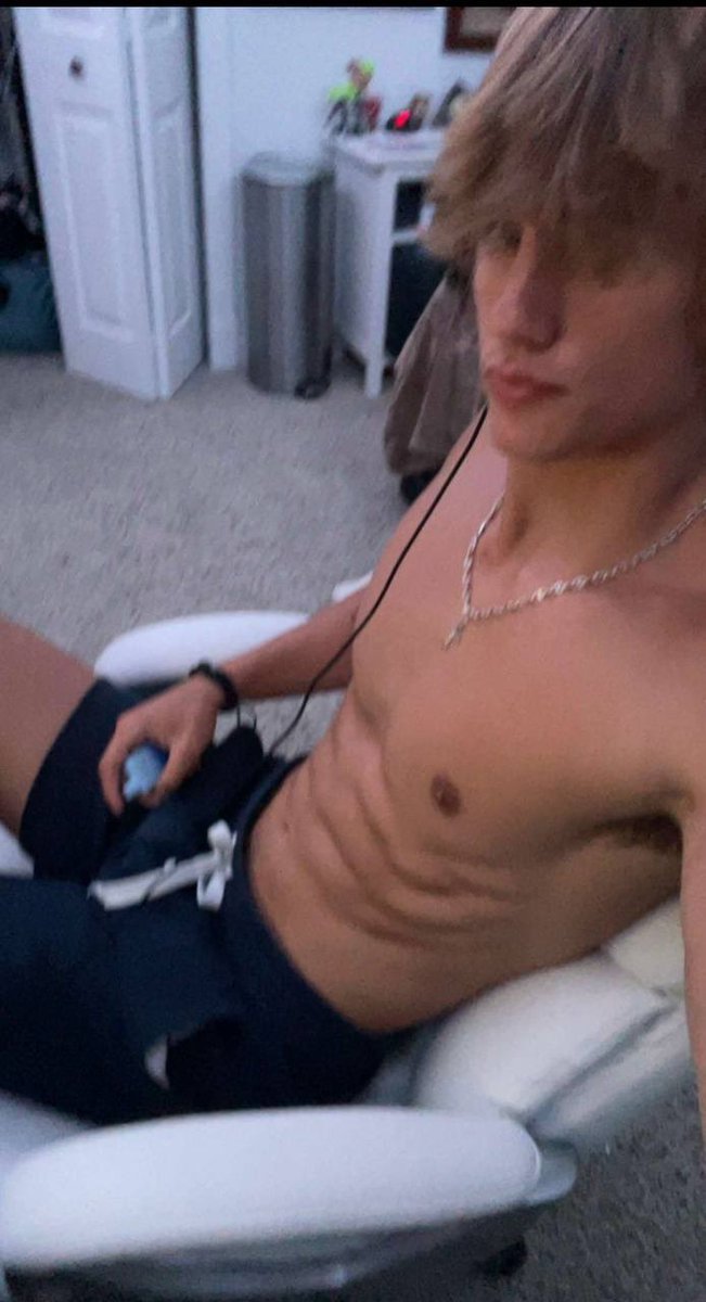 Cook_ie33e's tweet photo. Link in bio 🫡
#straightbait #straightboysbait #mdni #gayporn #hung #cum #abs #cock #nsfw #porn #addchat #addchatbaits #addchatboys https://t.co/mRbLEsex0s