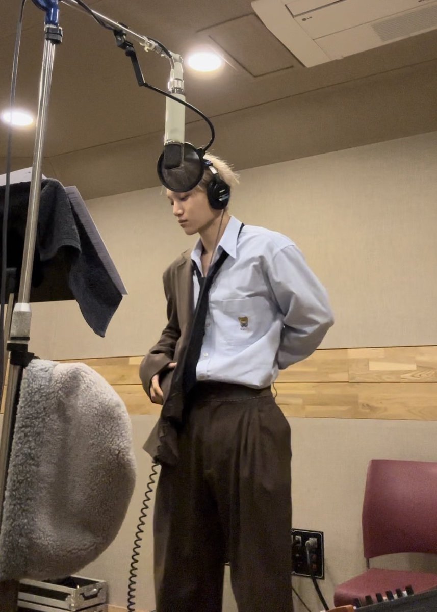 _mydoor's tweet photo. 카이 사복이
왜 이렇게 섹시해 https://t.co/vKNJ9K0pdn