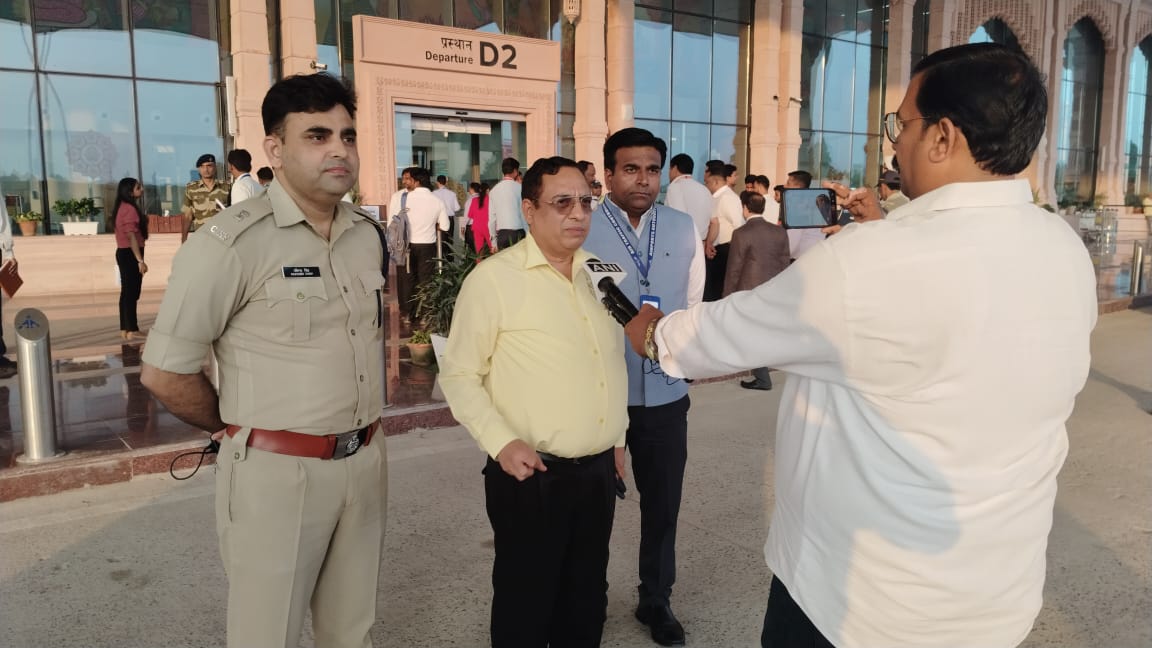 aai_ayodhya's tweet photo. Annual bomb threat mock exercise conducted at MVI Airport Ayodhyadham today .
#rednr #cisf https://t.co/PNxNHfVLLZ
