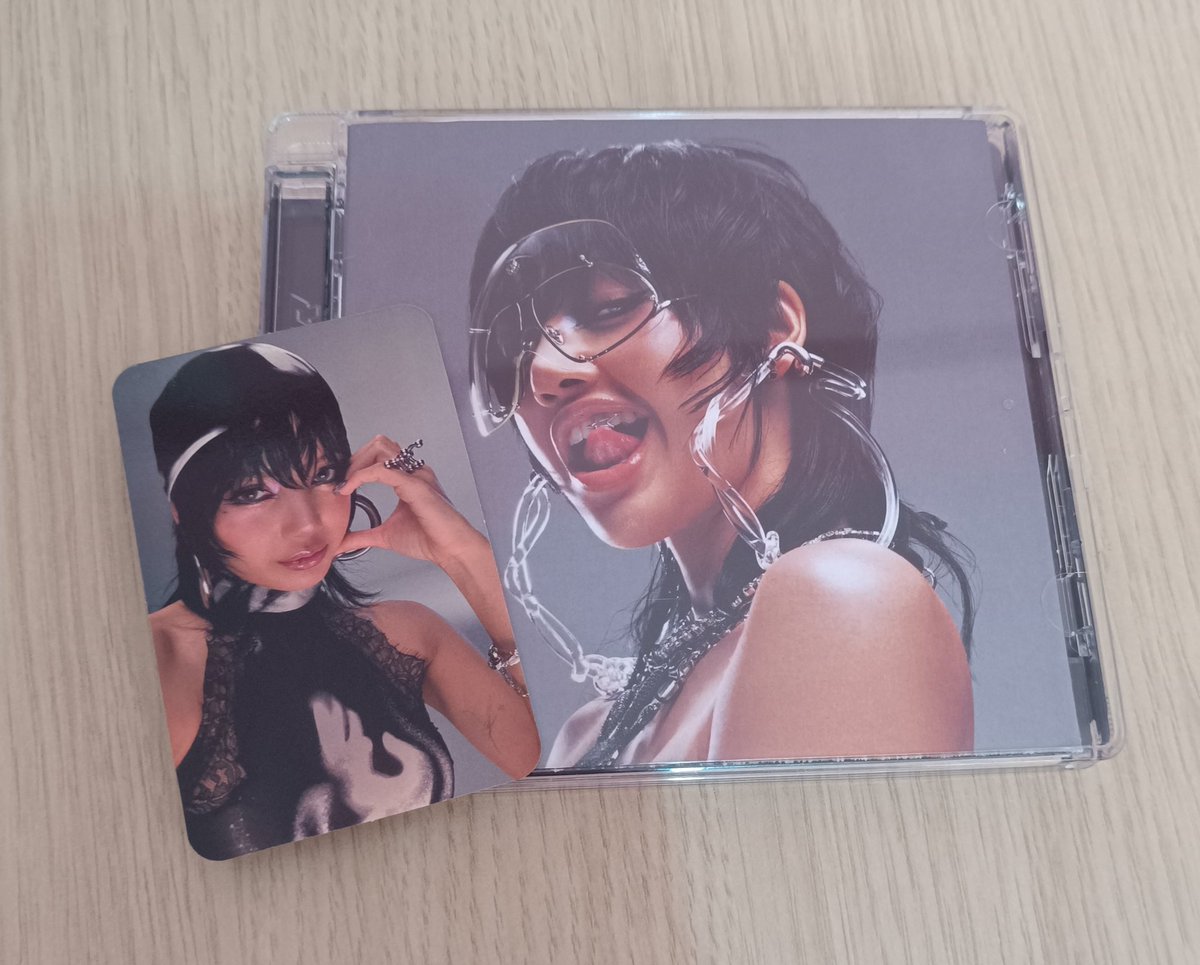 ruyanwa's tweet photo. 🔮 Blackpink lisa rockstar pc cd satış
600*(?) hasarı var alta ekliyorum fotoğraflarını ödeme ib@n/p@p@r@ kargo gd
#blackpinksatis #bpsatistr #blackpinksatistr #bpsatis @bpsatistakas @ggtakasatiss @aepinksatis @trpctakas @bpsatistakas @BlackpinkSat @ggsatistaks @pcsatistr https://t.co/59EuFdGI6w