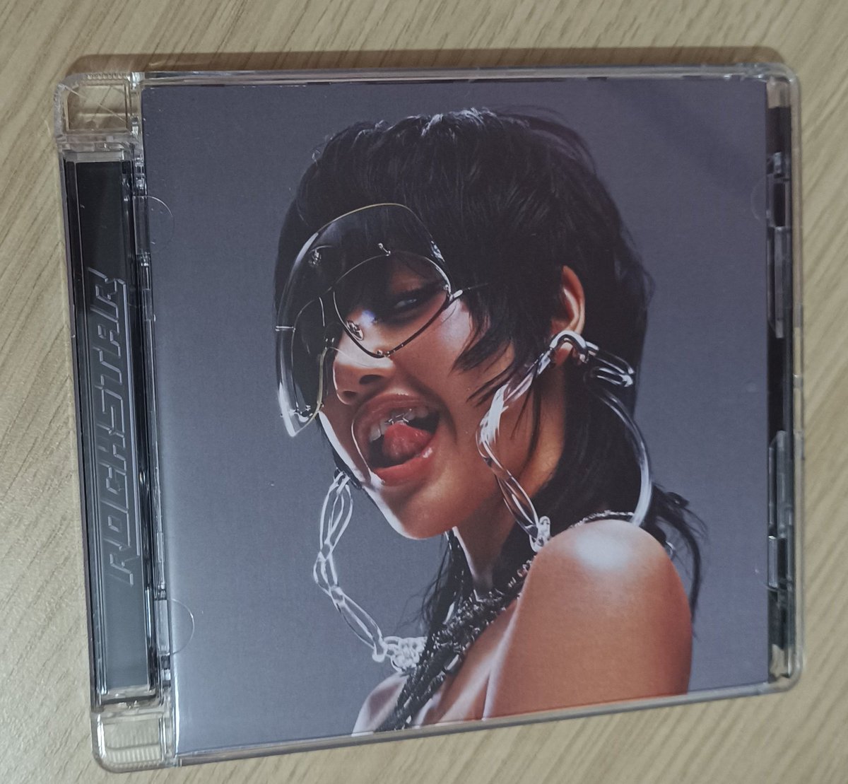 ruyanwa's tweet photo. 🔮 Blackpink lisa rockstar pc cd satış
600*(?) hasarı var alta ekliyorum fotoğraflarını ödeme ib@n/p@p@r@ kargo gd
#blackpinksatis #bpsatistr #blackpinksatistr #bpsatis @bpsatistakas @ggtakasatiss @aepinksatis @trpctakas @bpsatistakas @BlackpinkSat @ggsatistaks @pcsatistr https://t.co/59EuFdGI6w