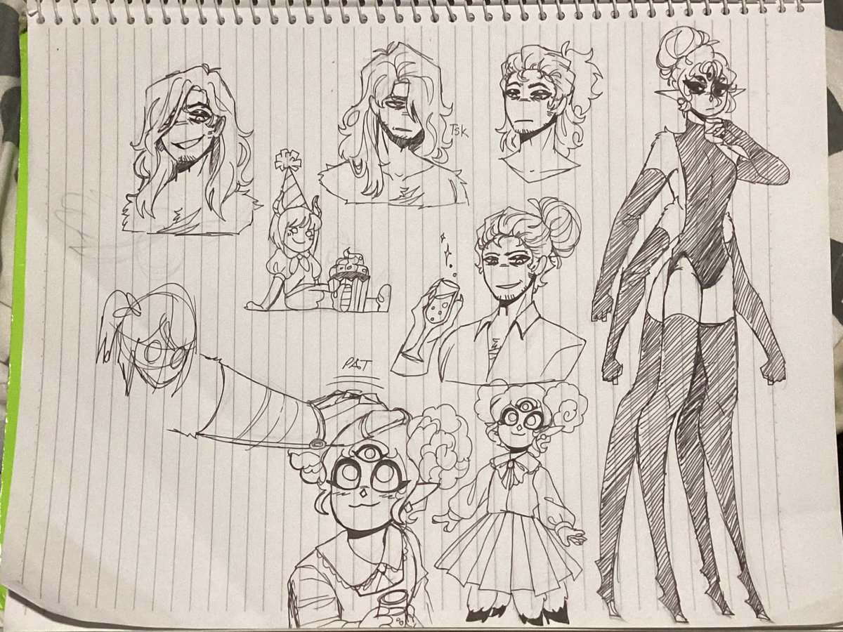 Dull_Doll_00's tweet image. School sketchers
I drew some spider mama and was practicing how to draw Walden with his long hair down ( and other styles ) And baby Weather :3

#welcomehomeau #rainbowfactoryau