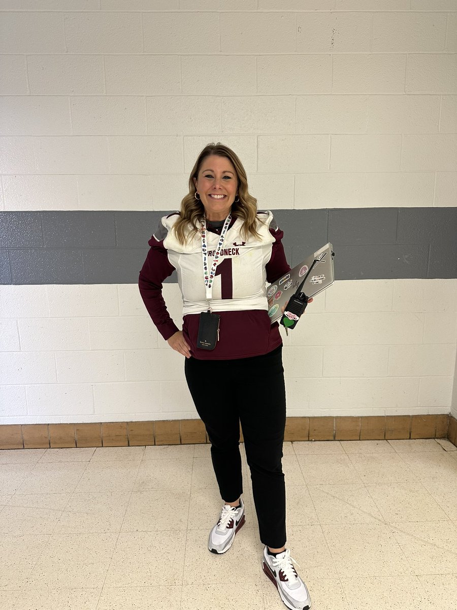 Honored to represent <a href="/TyrinChinnT/">Tyrin Chinn-Thompson</a> on his senior day!