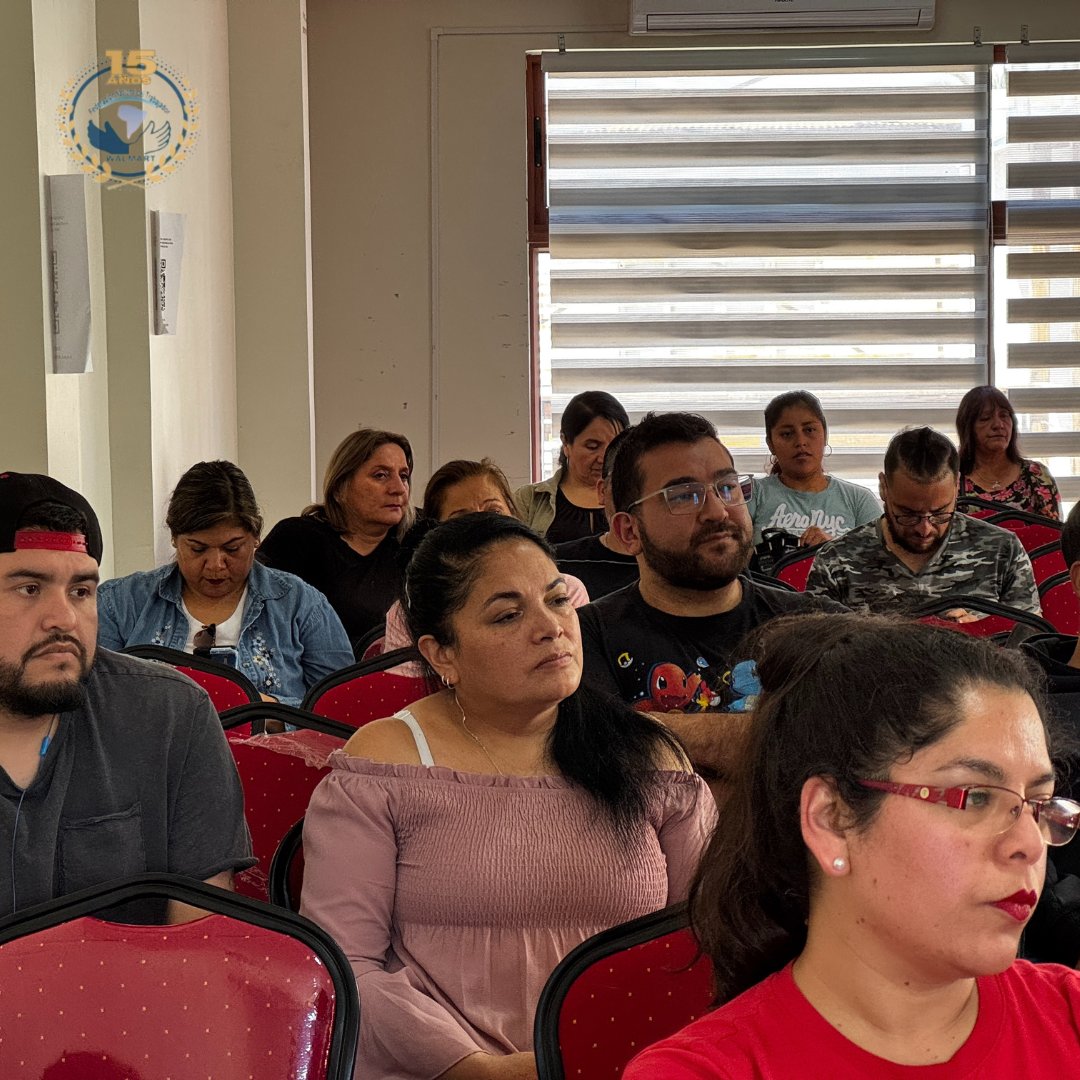 Cómo cada Jueves, se realizó nuestra asamblea semanal, liderada por Karen Gonzalez, presidenta de la Federación Walmart junto a la asesoría del Centro de Estudios del Trabajo, CETRA y su director, Carlos Cano.
SIGUE...