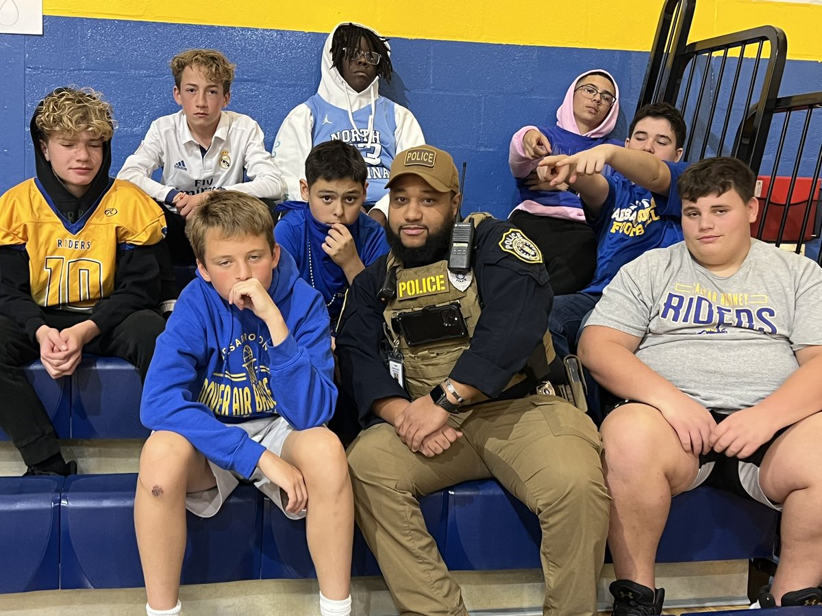 Nicole Jones tweet media