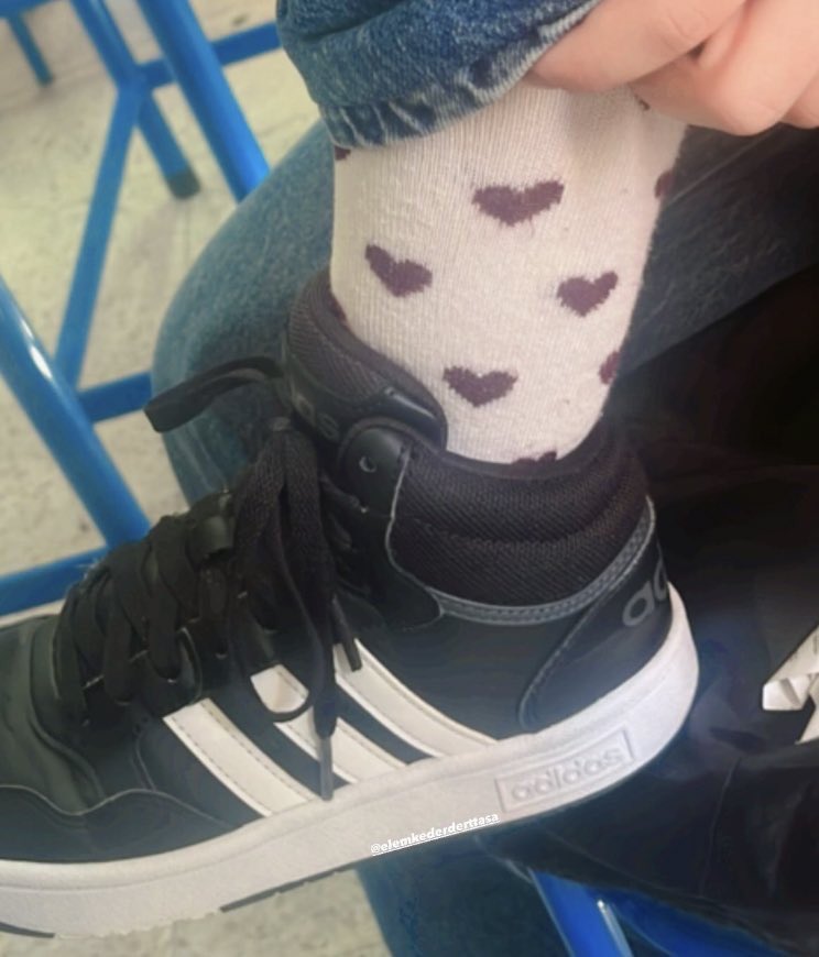 bu çorabı alan aşkı buluyo dediler gerekeni yaptık