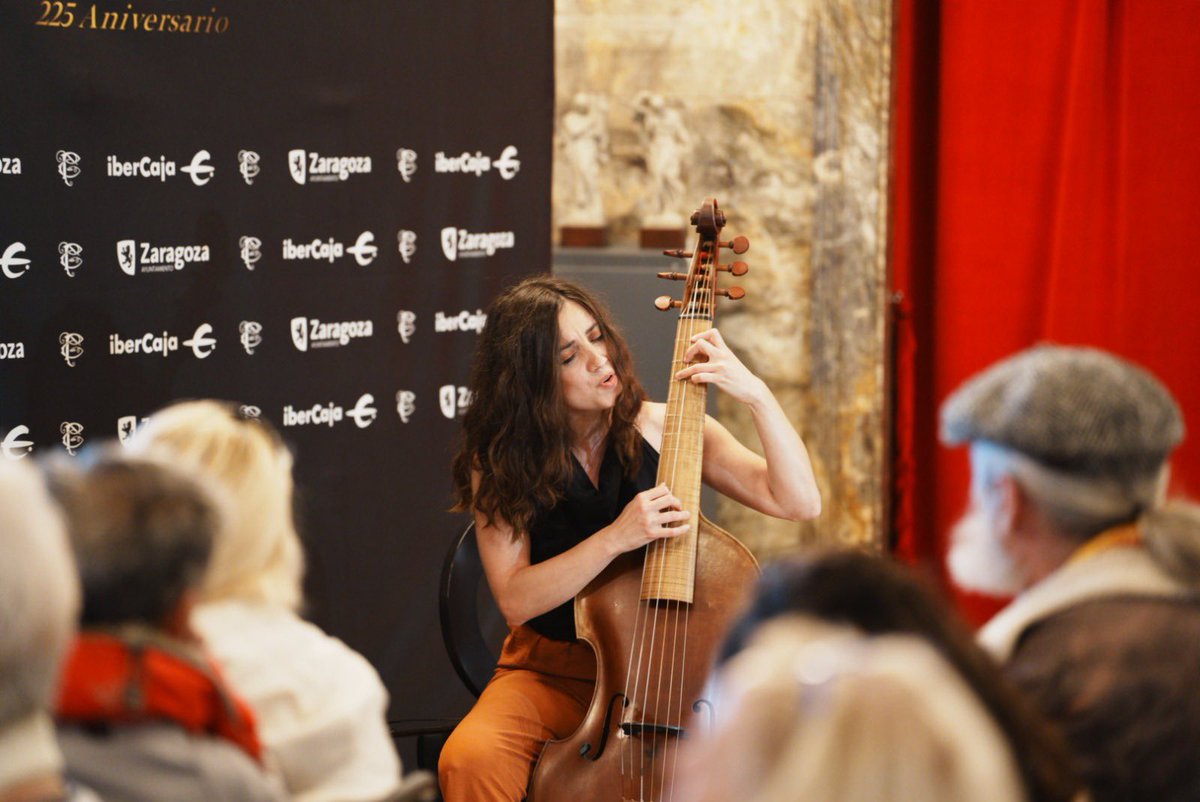 openhousezgz's tweet photo. Emotivo homenaje a Pérez Latorre en el @TeatroPrincipal 
La consejera de cultura @sarafernandezes y el director de  OHZ, José Javier Gallardo, ha introducido el evento, junto Ricardo Marco y Carlos Buil, coordinadores del homenaje organizado en colaboración @COA_Aragon. https://t.co/yfzMhTpSjo