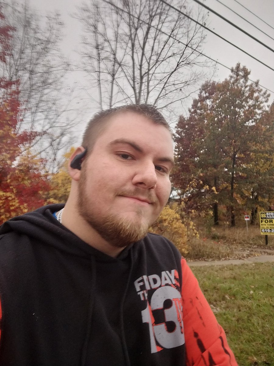 DyingBIGFISH2's tweet photo. Did someone say haircut? https://t.co/LdCTtf2J2e
