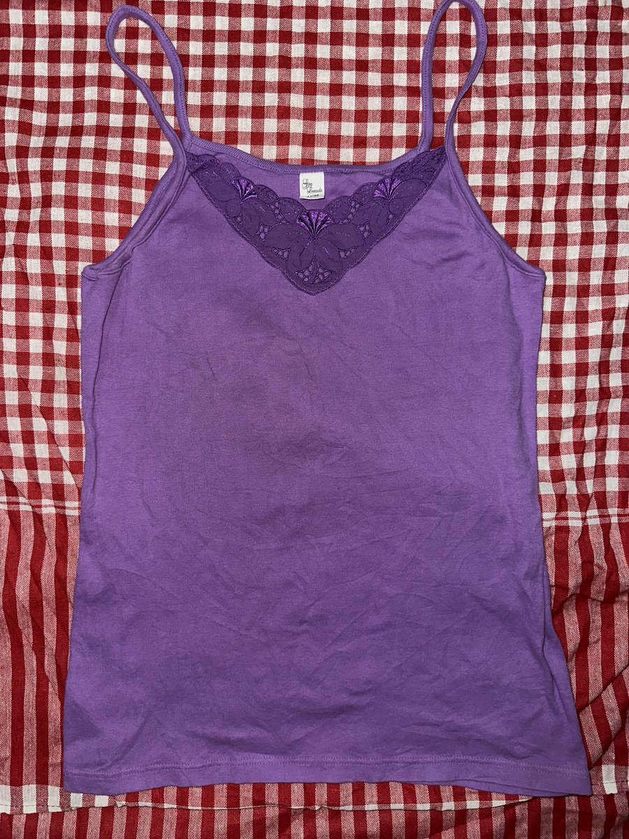 __miinwa's tweet photo. ส่งต่อเสื้อกล้าม y2k สีม่วงสดใสมีดีเทลลูกไม้ตรงกลางอก 50 ค่าส่ง40
#ส่งต่อเสื้อผ้า #ส่งต่อเสื้อผ้ามือ2 #เสื้อผ้ามือ2 #โล๊ะตู้เสื้อผ้า #ส่งต่อcintage #เสื้อผ้ามือสอง #เสื้อผ้าy2k #เสื้อครอป #ส่งต่อเสื้อผ้ามือสอง #cintageshop https://t.co/iVJFUm6XoQ