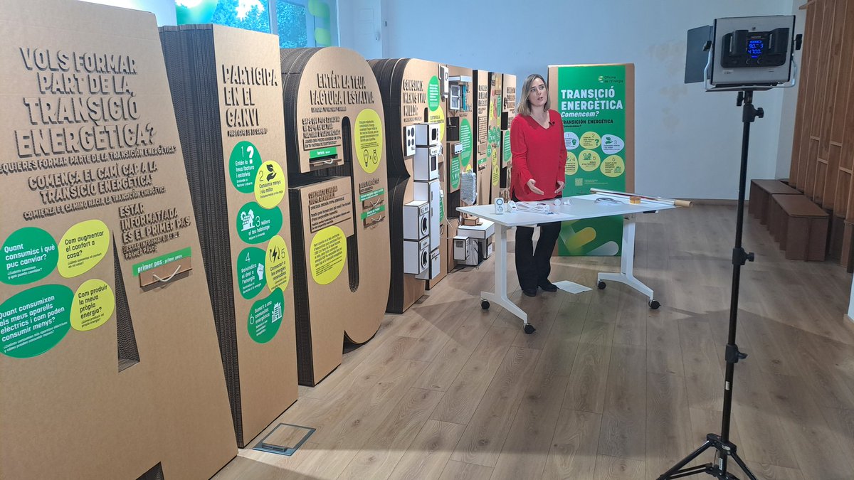 vlcsostenible's tweet photo. Molt prompte en #LaViaVerda d'@apunt_media podrem vore més consells En Transició de @Vicpelsi de @vlcclimaenergia 
@AjuntamentVLC @EUGreenCapital https://t.co/aoWHDBxtko