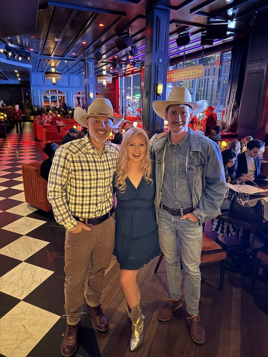 Proof that we occasionally venture out of the studio ⚡️The Buzzsprout Meetup in Nashville was so much fun!