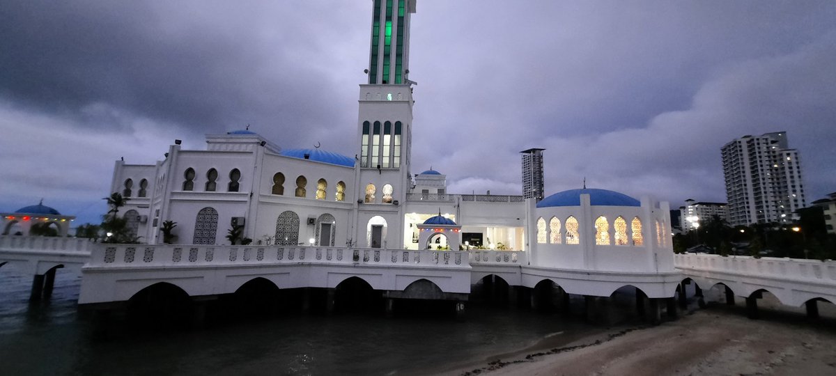 アハマド・ユスマニー tweet media