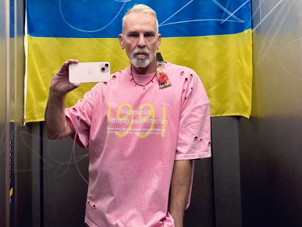 wilde_frank's tweet photo. #RussialsATerroristState #CloseTheSky #SaveUkraine #TaurusForUkraine #ArmUkraineNow #MakeTheEvilEmpireFall #WelcomeToUkraine #TheSpiritOfUnbreakable #UkraineIsCulture #UkraineIsArt #UkraineIsLove 💖💪🇺🇦💪💖 https://t.co/DsuDB6nrVC