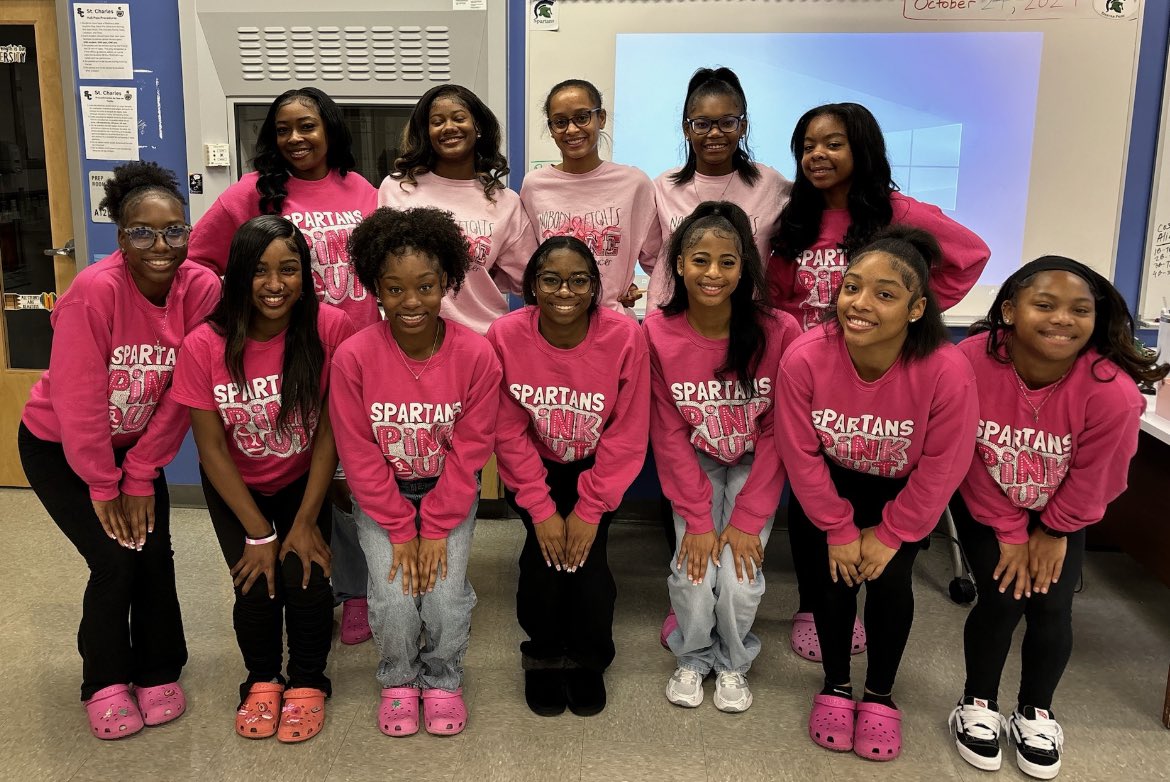 Our Varsity Spartan Queens Supporting Breast Cancer Awareness Month Today for <a href="/CCPS/">Charles County Public Schools</a> Pink🩷Out🩷
#ccpspinkout24
<a href="/StCharlesHS/">St Charles High School</a> <a href="/StCharles_sga/">Spartan SGA</a> @SchsSathletics
