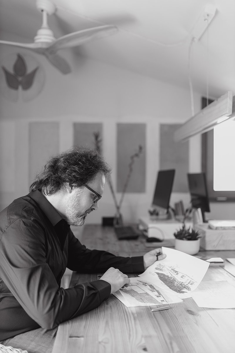 projectearbre's tweet photo. Octubre és el mes perfecte per començar a planificar els teus projectes de construcció. A Projecte Arbre estem a punt per fer realitat els teus somnis arquitectònics.
#DissenyArquitectònic https://t.co/Mb3Px9Qm9b