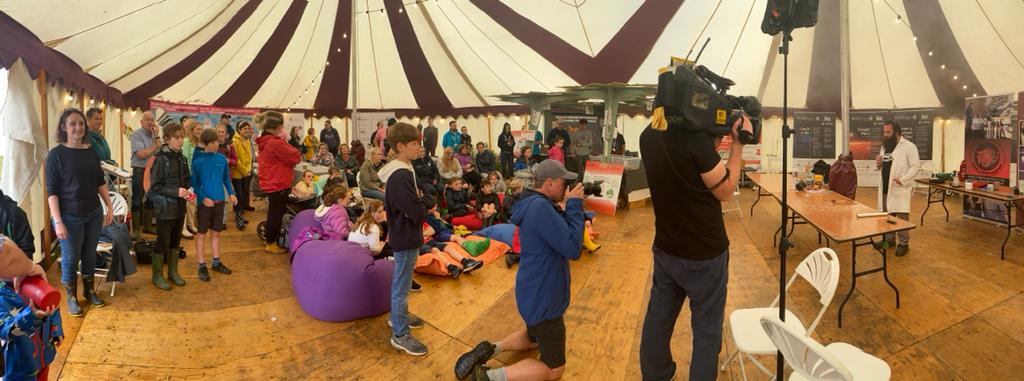 Having used the same lab coat for over a decade now, which is by this point ill fitting, stained and burnt, I've finally bit the bullet and ordered a new one, with an embroidered logo.

The old one will be relegated to chem prep and the new one will be for tv shows and live shows