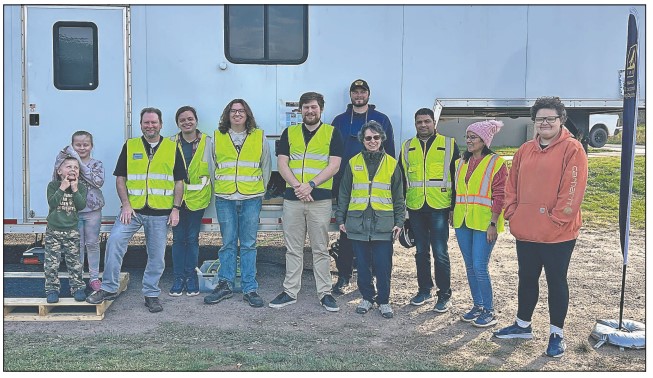 mtucege's tweet photo. Scientists & students from @michigantech & @UWMadison brought the SPARC trailer to Meadowbrook Arena in L'Anse on Oct. 19! Part of a 4-year EPA project, the trailer helps study the Keweenaw’s atmosphere. #SPARC #AtmosphericScience #Keweenaw #EPAResearch
https://t.co/X9OQ4cSepG https://t.co/P0yMygEeY9