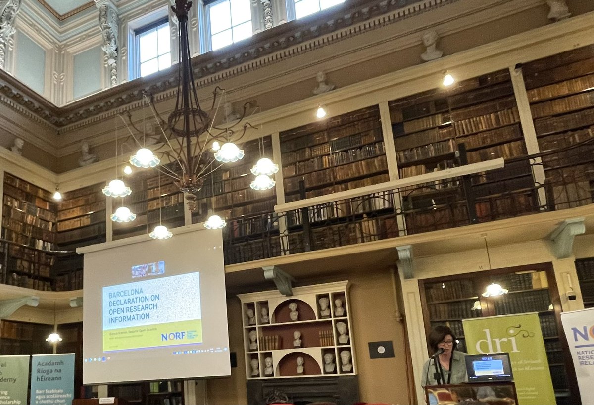 Beth Knazook // @bethknazook@digipres.club tweet media