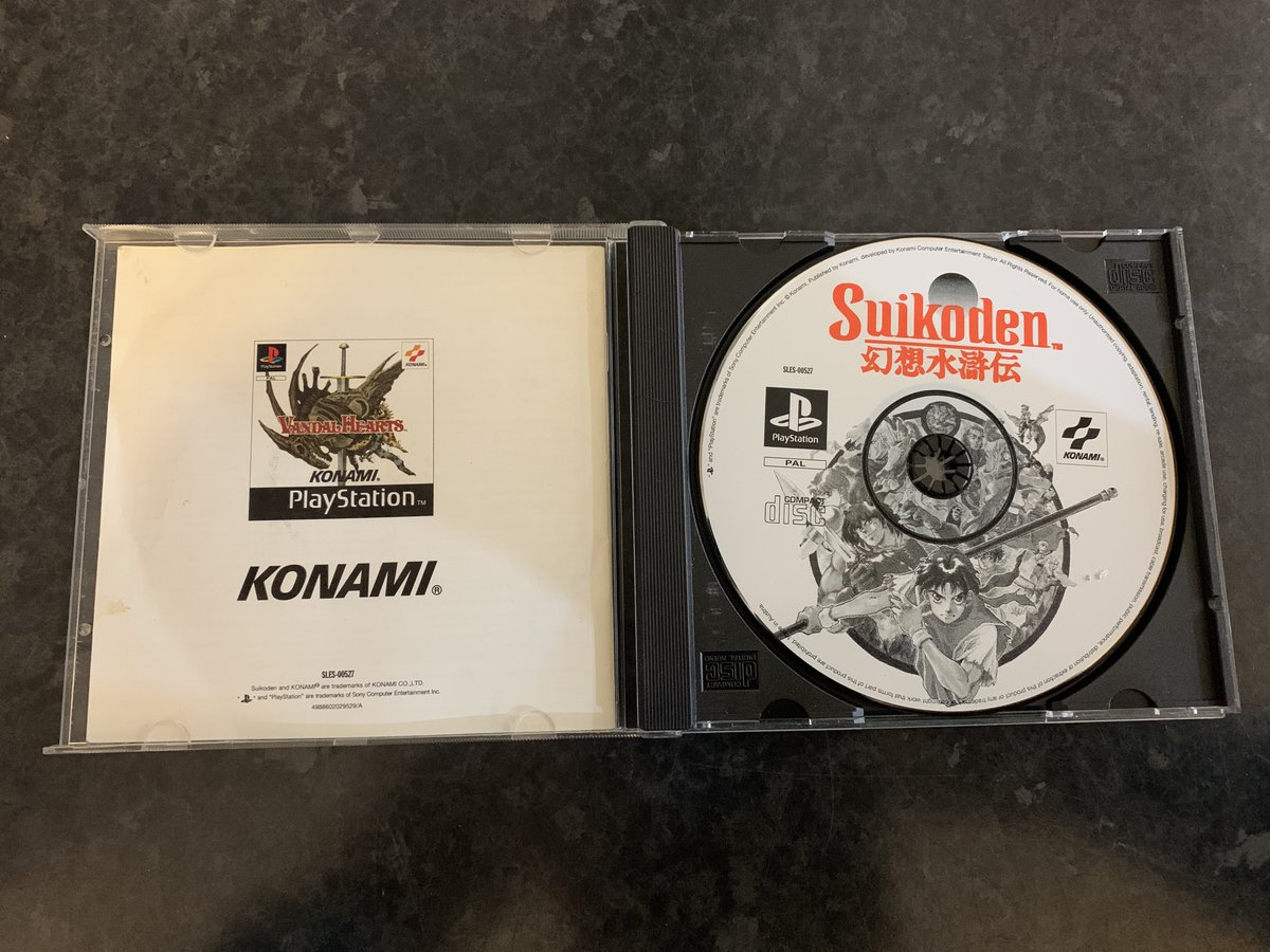 TheRetroHunter tweet media