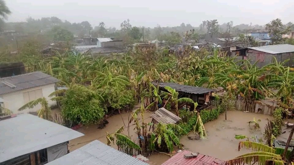 🚨 Desde la madrugada de este viernes se reportan lluvias intensas en el municipio de Baracoa.

(Noticia en construcción) 
📸 Primada Visión