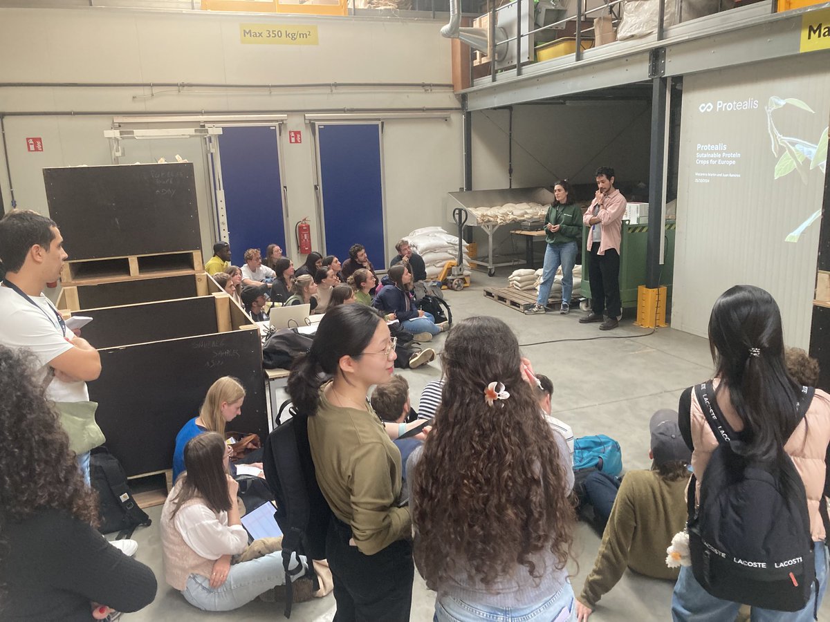 Frank Van Breusegem Lab (@frbre) on Twitter photo Master in Plant Biotechnolog. Excursion to the speedbreeding facilities of Protealis. <a href="/UGentTT/">UGent TechTransfer Office</a> <a href="/ugent_fwe/">UGent Wetenschappen</a> @PSB_VIB Master in Plant Biotechnolog. Excursion to the speedbreeding facilities of Protealis. <a href="/UGentTT/">UGent TechTransfer Office</a> <a href="/ugent_fwe/">UGent Wetenschappen</a> @PSB_VIB