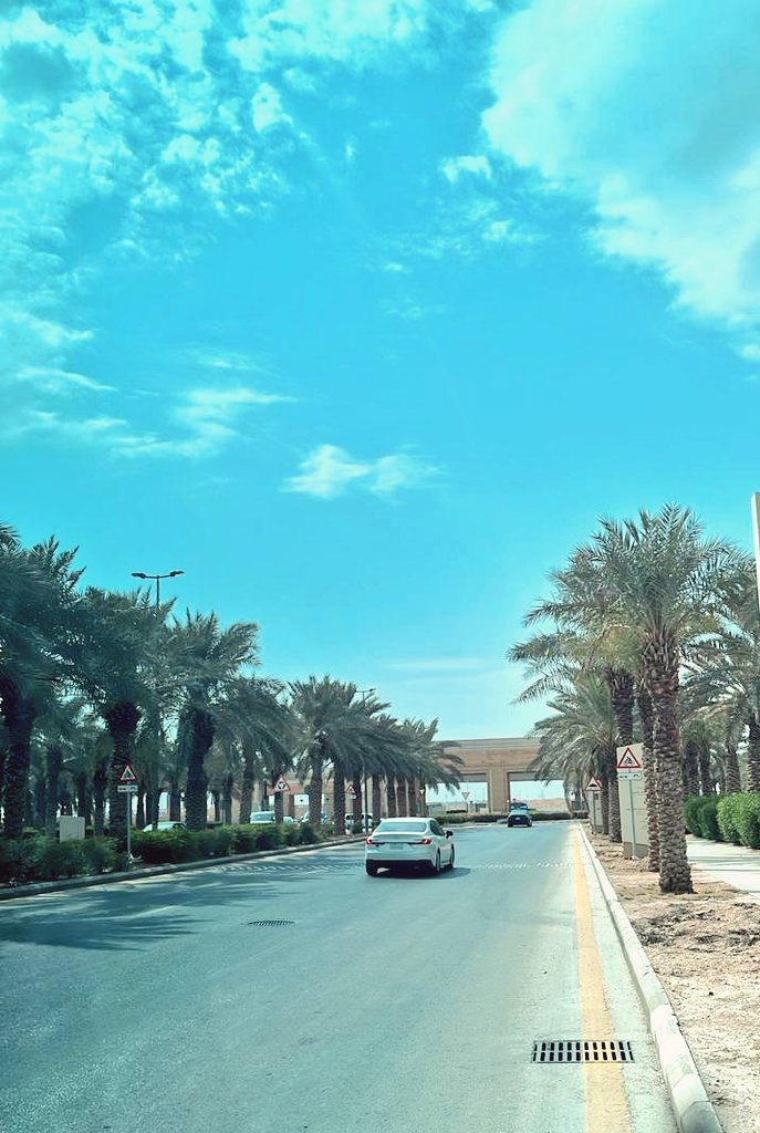 BadiShakra's tweet photo. قدم ا#لاسلام للبشريه منظومه قيم وأخلاقيات لمعالجه الانحرافات السلوكيه القائمه على الايذاء والخداع والكذب وغير ذلك من الممارسات الإنتهازية التي تستغل البشر بصور وأنماط مختلفه في كل مجتمع بحسب بنيته الثقافية..
#جمعه_مباركه
#vie https://t.co/jM1woqAAWl