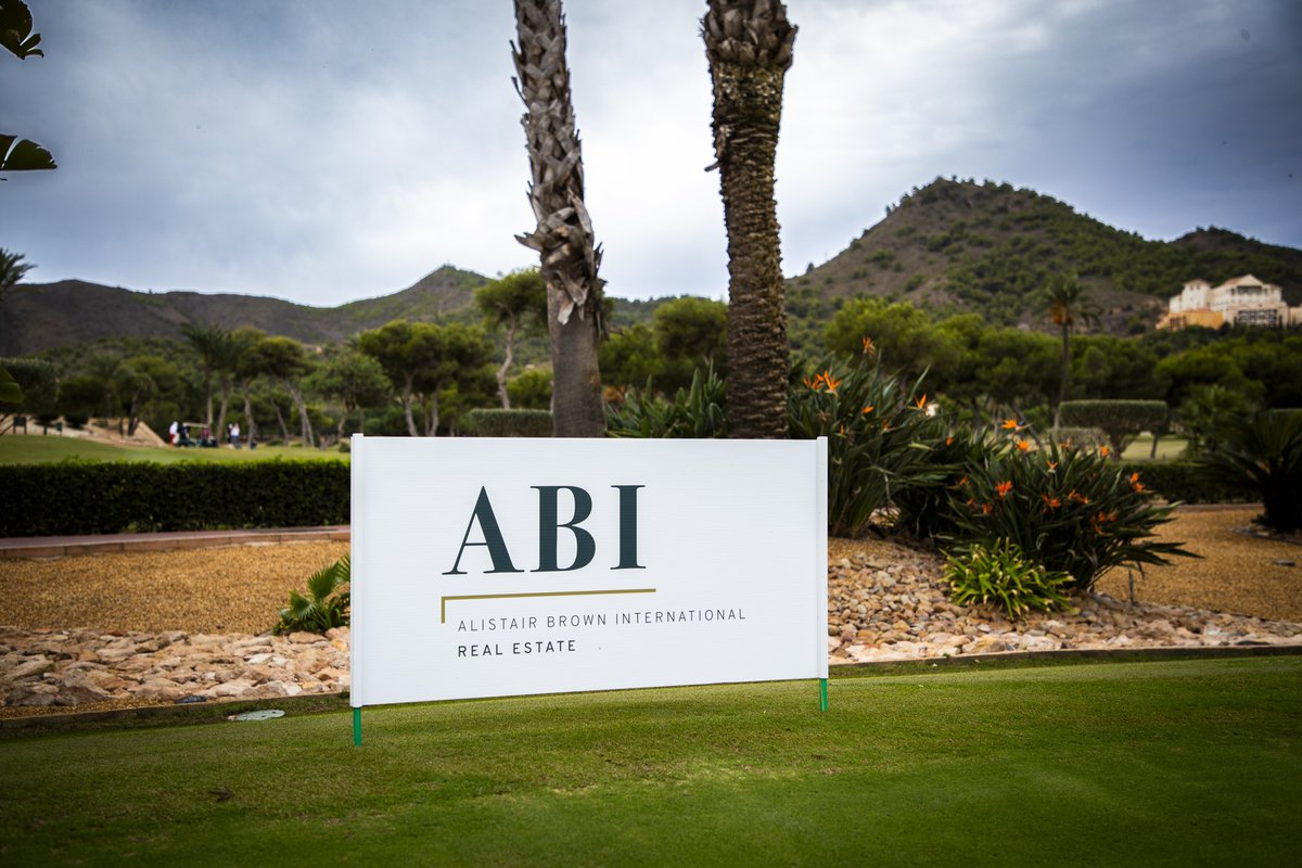 Practice on the putting green before taking on the course. Check out last year’s sponsors boards! ⛳️

#ffesm24