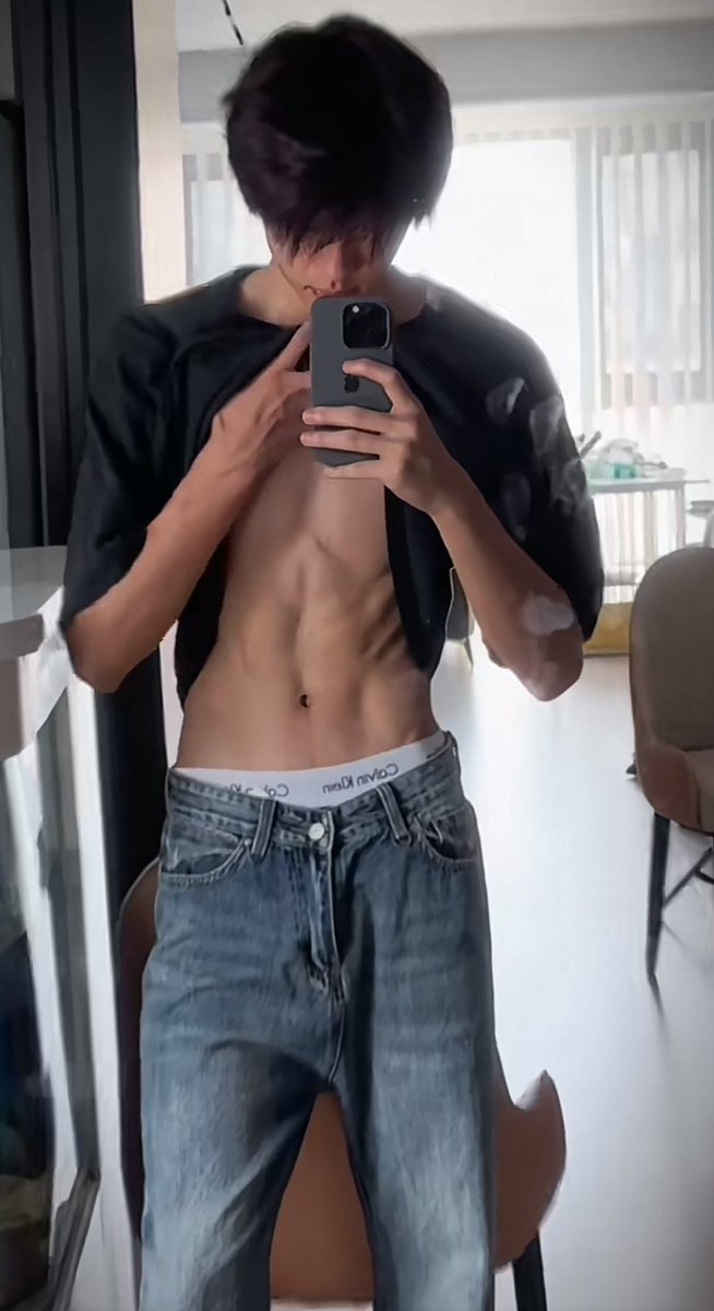 wh070602's tweet photo. 想要吗？骚狗
#男高中生 #07年 #183cm #1s https://t.co/bfInGnwwTj