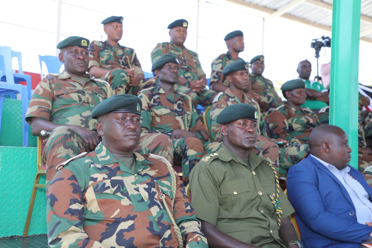 KeForestService's tweet photo. He reminded them that their recruitment was as a result of a directive by His Excellency the President for more personnel to be added to KFS so that it can effectively play it's role in sustainable forest conservation. https://t.co/OPWeqTRbtD