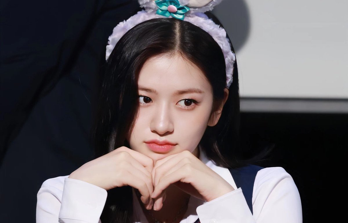 𝐫ed ♡ 𝐥ad𝕚es tweet media