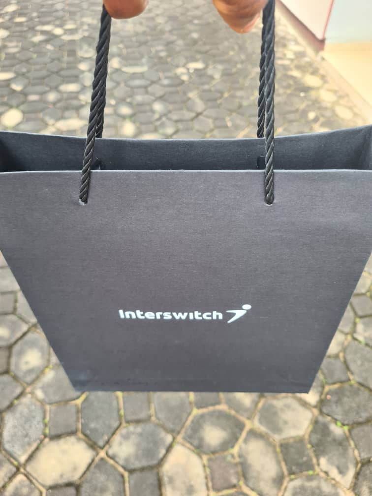 AgbakaEye's tweet image. Thank you Interswitch for the gift! 😍

#TechConnect