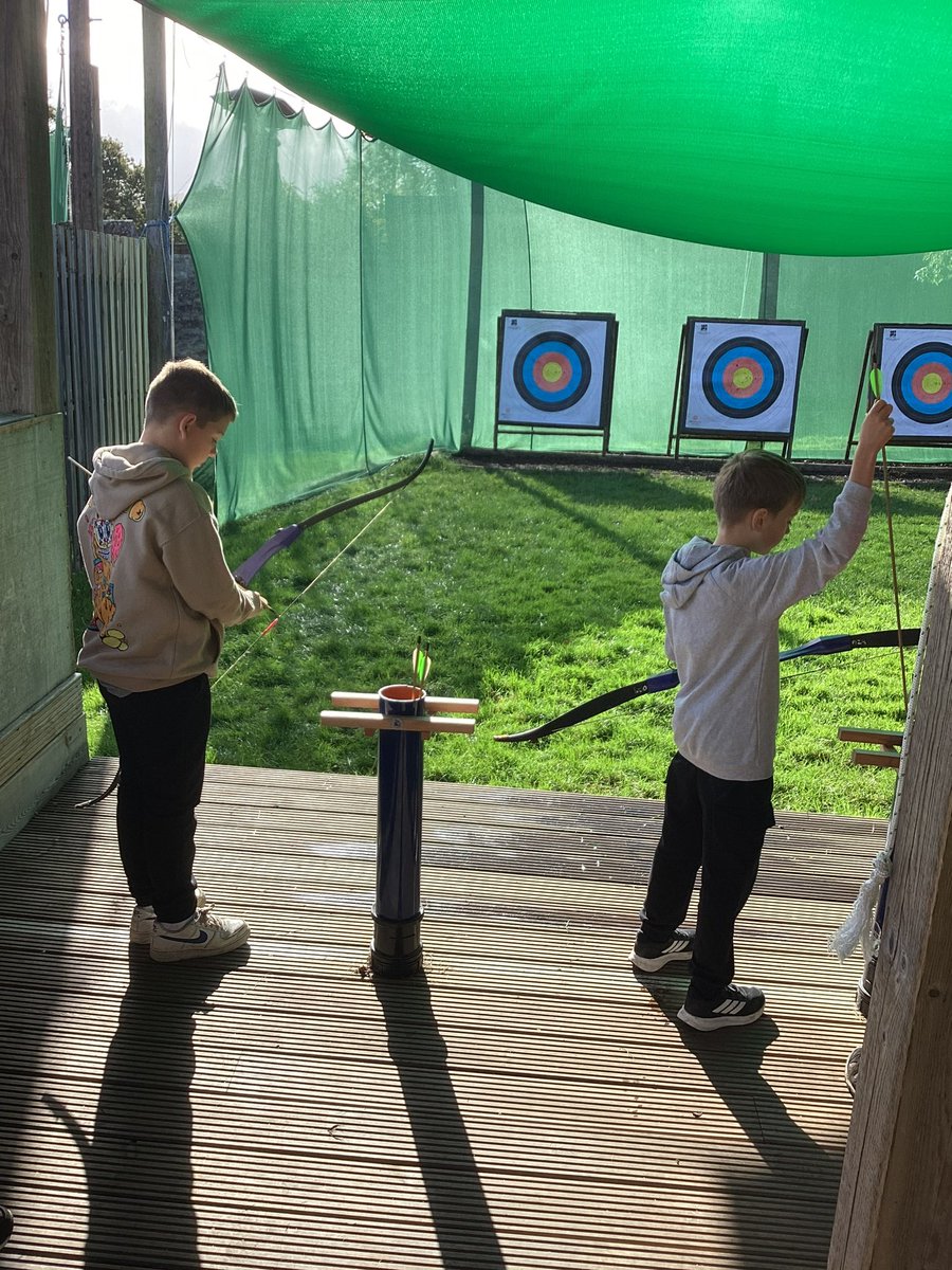 Maple2Class_RE's tweet image. A morning of archery and climbing to end our time at Kilve Court!
