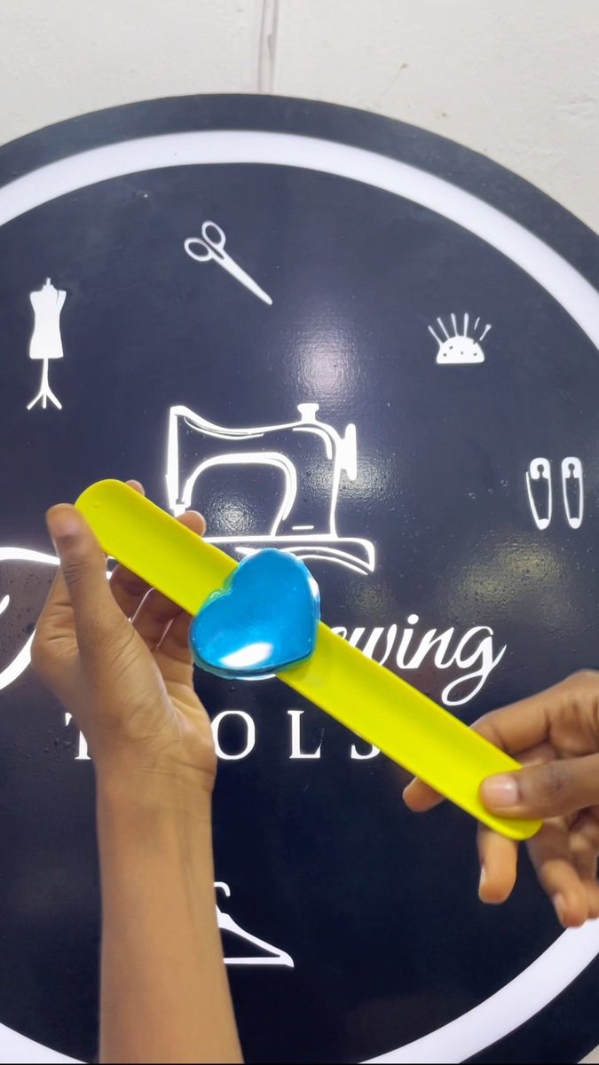 TobSewingTools's tweet photo. Do you want a  stylish way to secure your pins? Are you tired of struggling to find pins? Look no further!
The Wristwatch Magnetic Pin cushion is here to secure your pins. These  magnets securely fasten your pin. 
Price: 5,500

To get: 
chat us on WhatsApp +2349015657152 https://t.co/1Y24VgvHSL