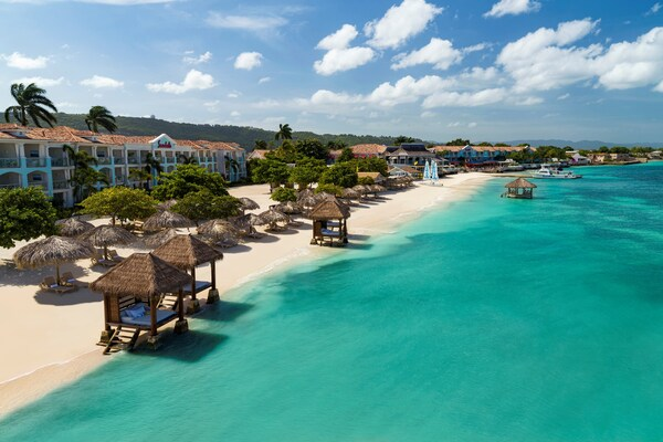 PRNETech's tweet image. Unique Travel Corp. (Worldwide Representative of Sandals & Beaches Resorts) Chooses iStay Central Reservation System from IBS Software to Modernize its Technology Platform prnewswire.com/news-releases/…