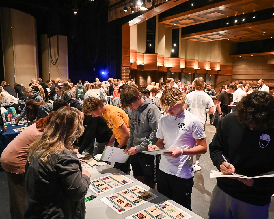 WESTconsinCU's tweet photo. Thanks for joining us for another Mad City Money! 💰

About 250 high school seniors at New Richmond High School participated in this interactive simulation where they made their own decisions about money, spending habits, and creating a budget.

#MadCityMoney #InspiringBetter https://t.co/3kbKD00qWm