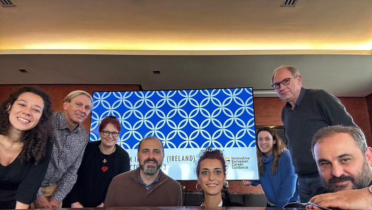 A great piece over on EPALE from Claire Murphy about ‘Innovative Career Guidance’, an EU commissioned KA22 project with six partners from Ireland, Spain, France, Italy, Belgium and Finland. 
epale.ec.europa.eu/en/blog/innova…